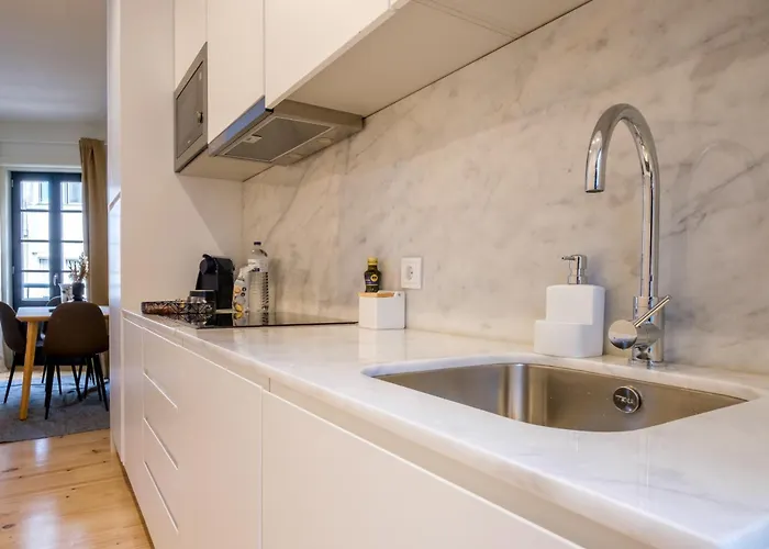 Art Deco 21 Luxury 2br Downtown Metro Ac Porto