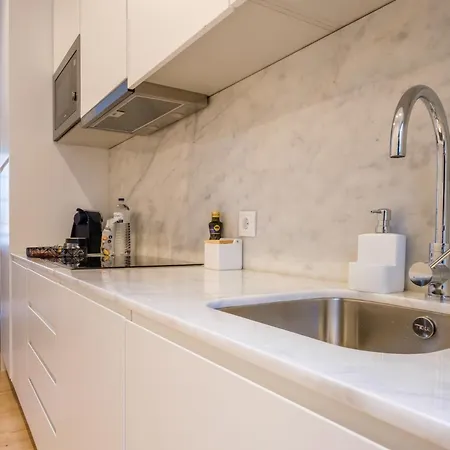 Art Deco 21 Luxury 2br Downtown Metro Ac 포르투